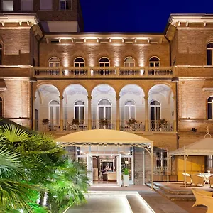 ambienthotels-villa-adriatica.riccione-hotels.org/